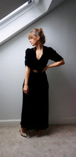 Load image into Gallery viewer, Velvet dress Size 10/12

