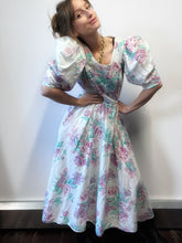 Load image into Gallery viewer, 80s Vintage dress Size 10
