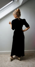 Load image into Gallery viewer, Velvet dress Size 10/12
