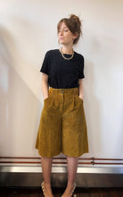 Load image into Gallery viewer, Mustard cord culottes Size 8
