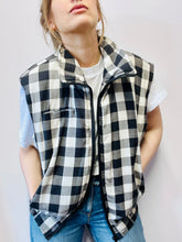 Load image into Gallery viewer, Gingham gilet Size L
