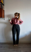 Load image into Gallery viewer, Black vintage straight cut trousers Size 8
